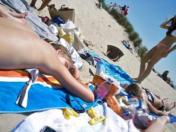 16P Boston University Girls on the Beach
