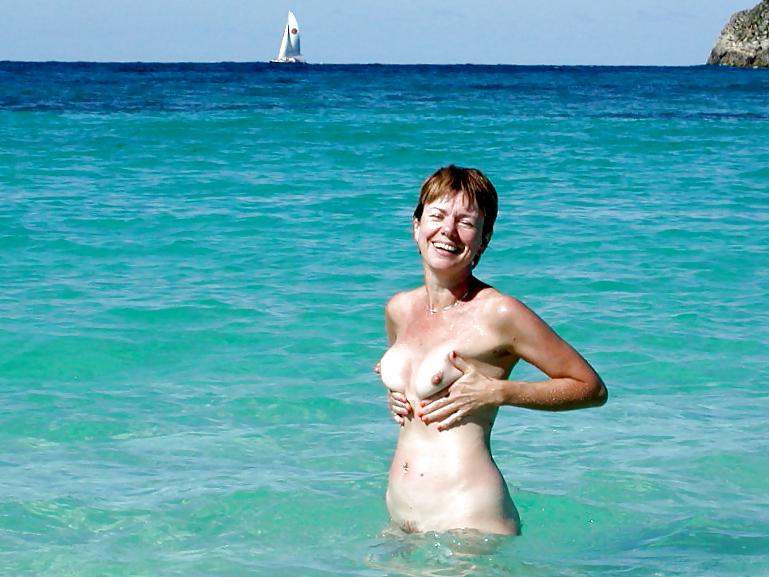25P Older Woman Posing 2