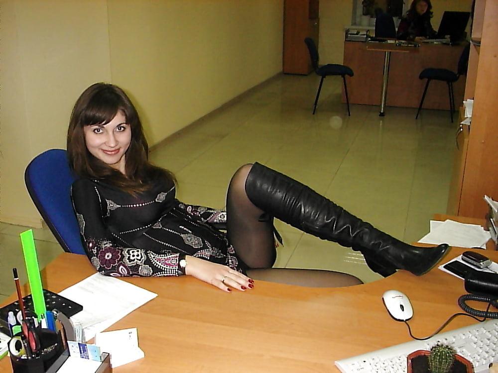 19P girl in office 6