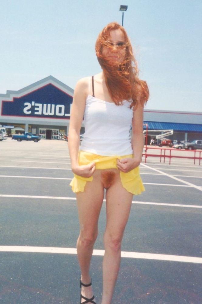 25P Ladies Flashing Pussy 023