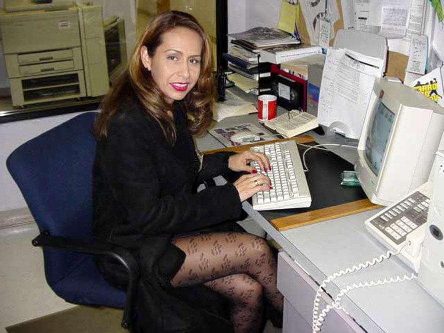 25P office girl