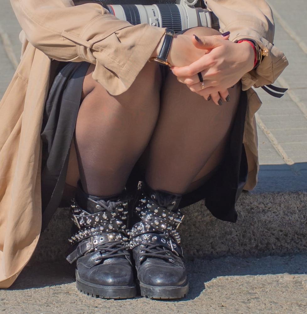 24P Street Pantyhose - Dumb Girls Flashing the Gash Part 1