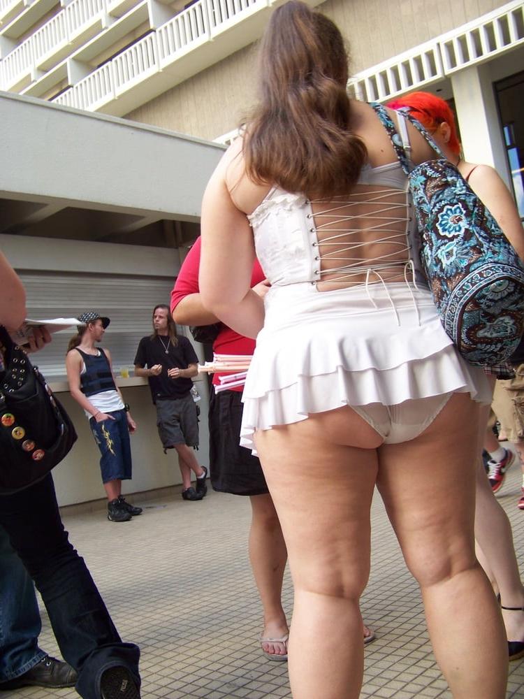 15P 744 - amateur wives - outdoors public flashing nature