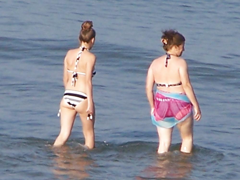 25P In the beach