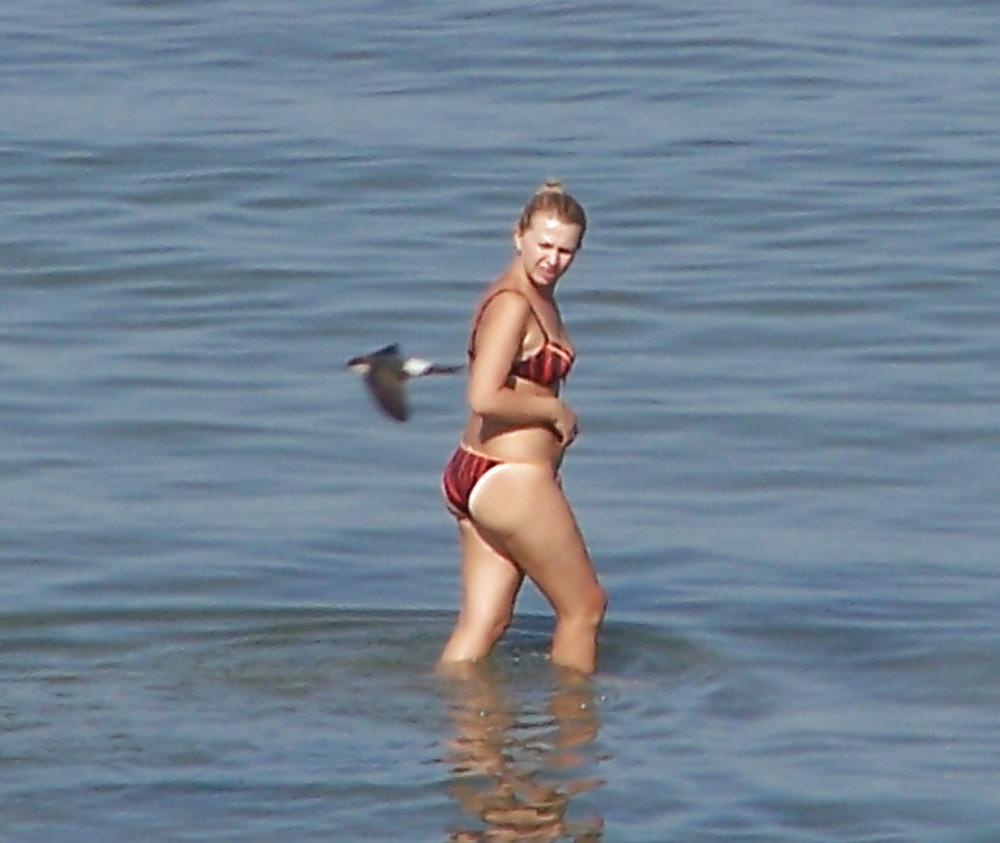 25P In the beach