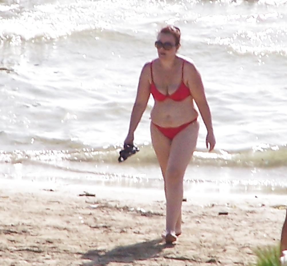25P In the beach