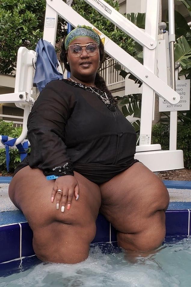 16P Lippy legs ssbbw exclusives 2020