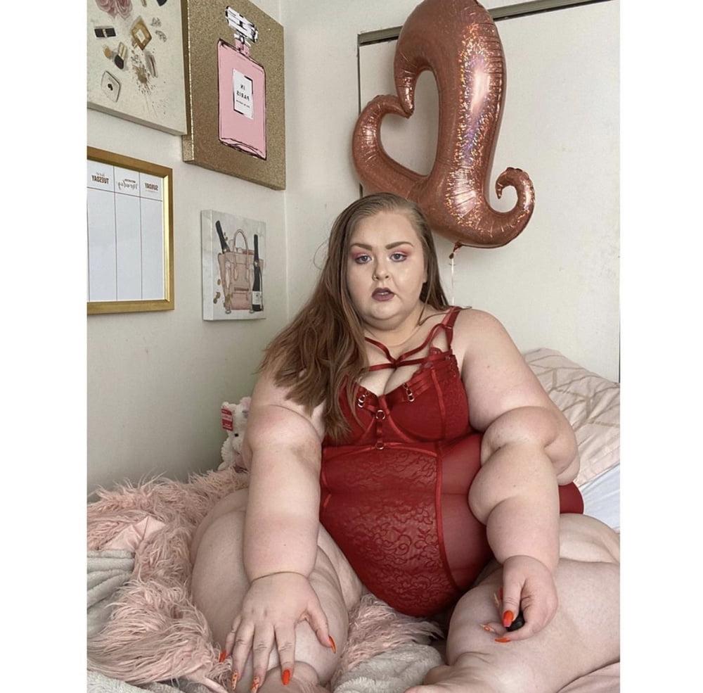 16P Lippy legs ssbbw exclusives 2020