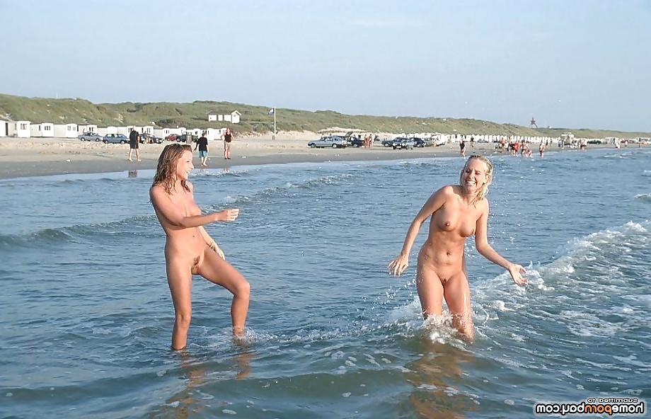 25P Horny nude beach chicks