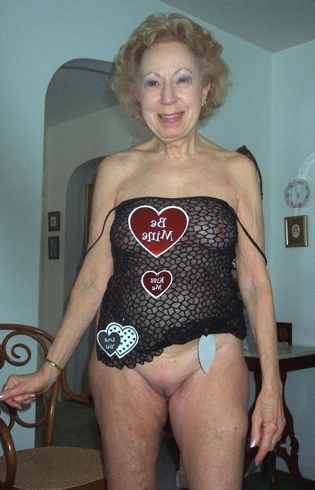 25P Only Hot Grannies And Matures In Solo Mix #23 - GregRotten