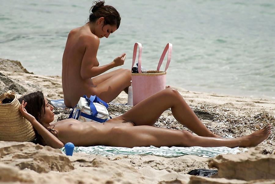 25P Hot mermaids and beach bunnies +more outdoor VII