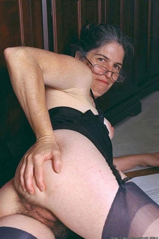 25P Matures with hairy asses #1