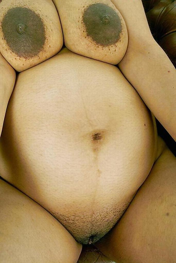 16P Pregnant Woman With Glasses