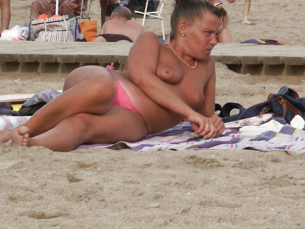 12P Mature beach