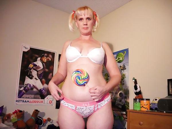 10P Aurora School Girl 