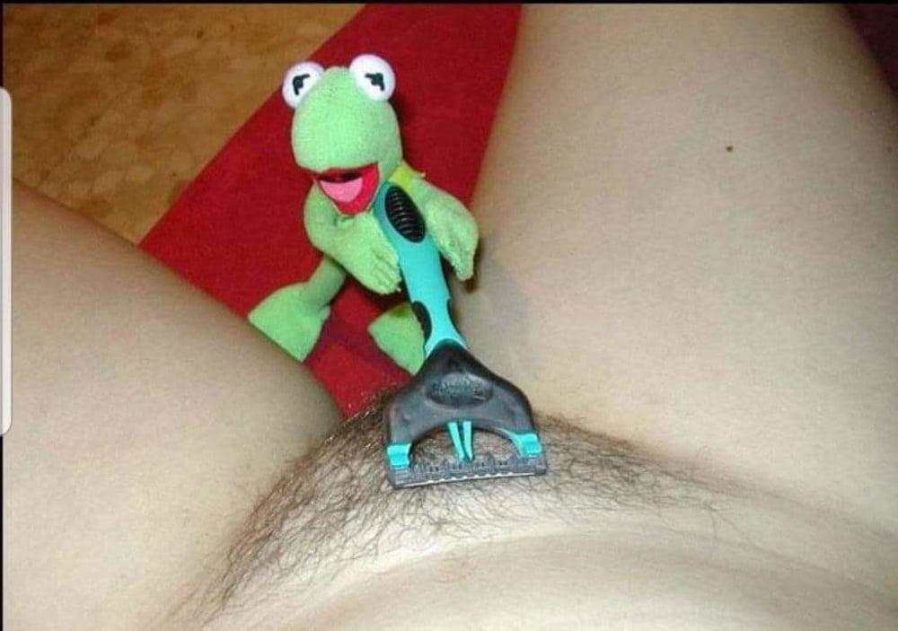 25P Hairy pussy 30