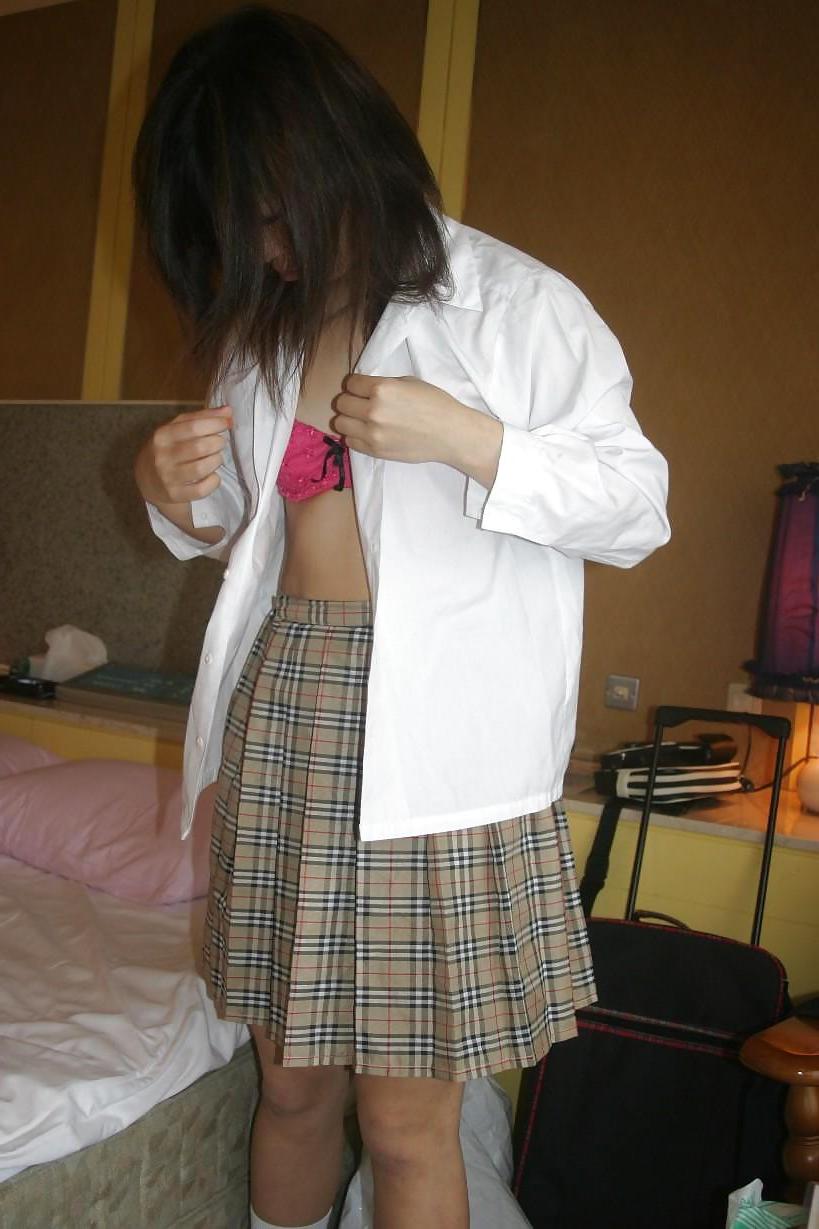 25P NANAKO - Horny Japanese Schoolgirl