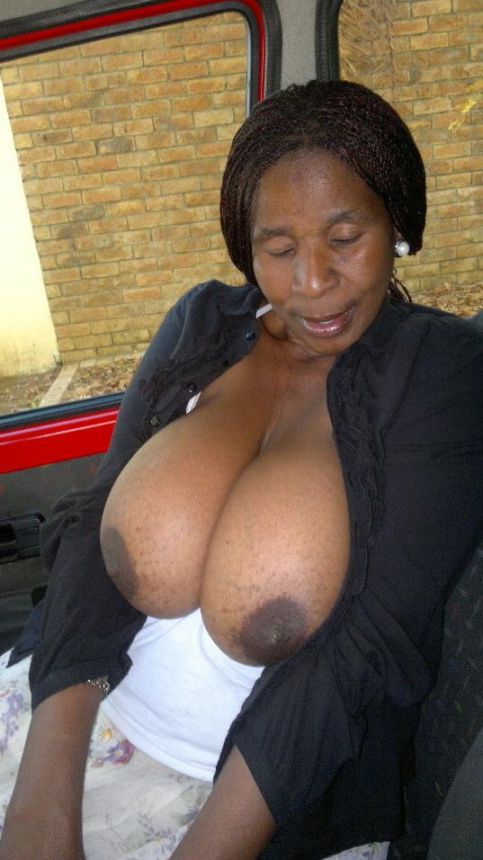 25P Older and hot 080 (Flashing tits)