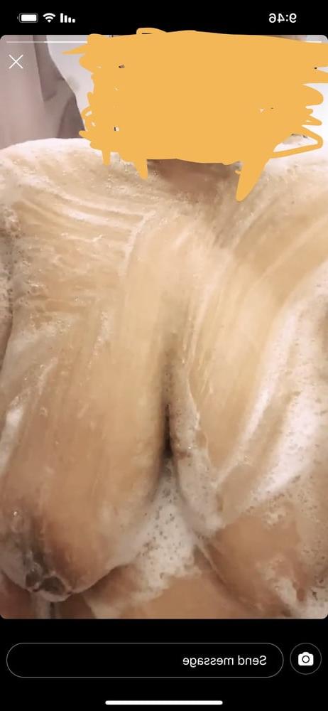 11P Busty milf
