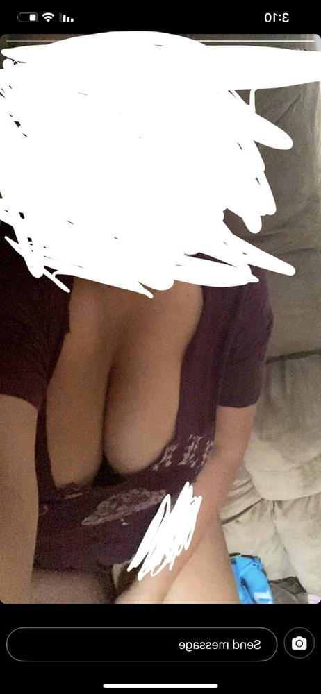 11P Busty milf