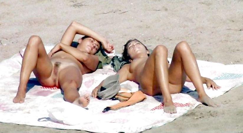 25P More Nude Beach Teens