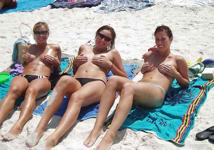20P Topless beach girls 2.