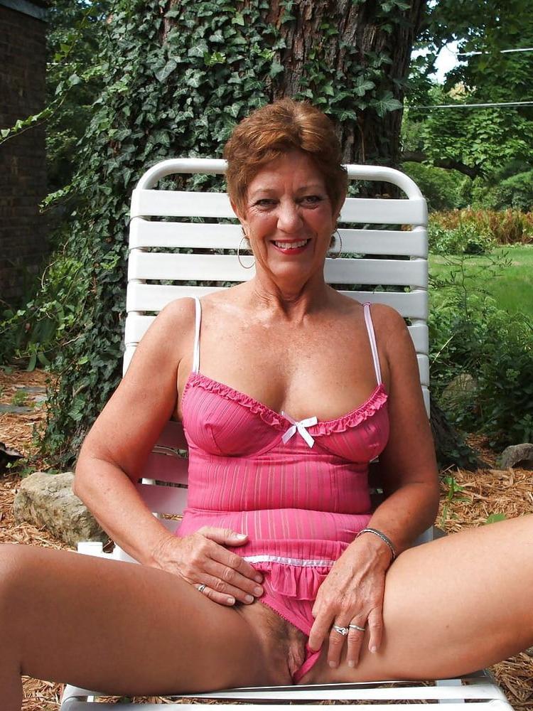 25P OLDER HAIRY WOMEN 76