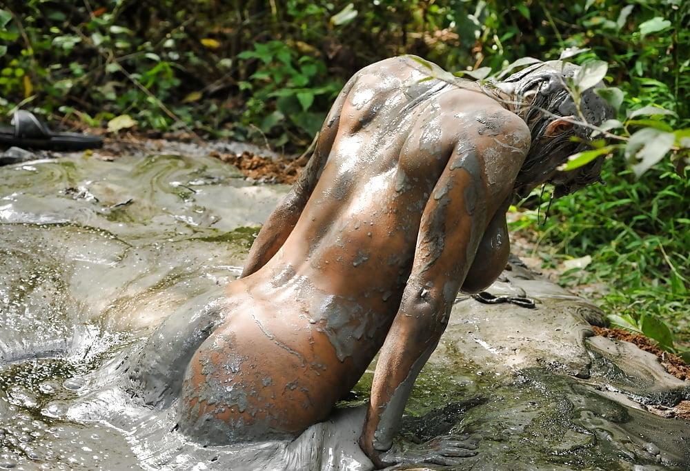 12P MUD LESBIAN SCHOOL 10