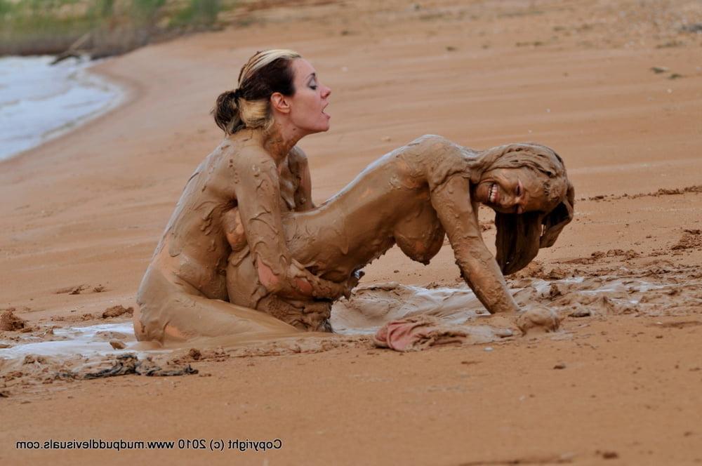 12P MUD LESBIAN SCHOOL 6