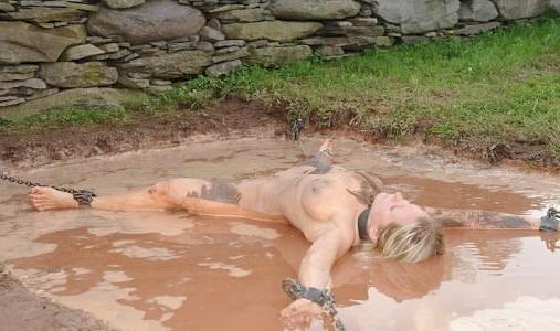 8P MUD LESBIAN SCHOOL 1
