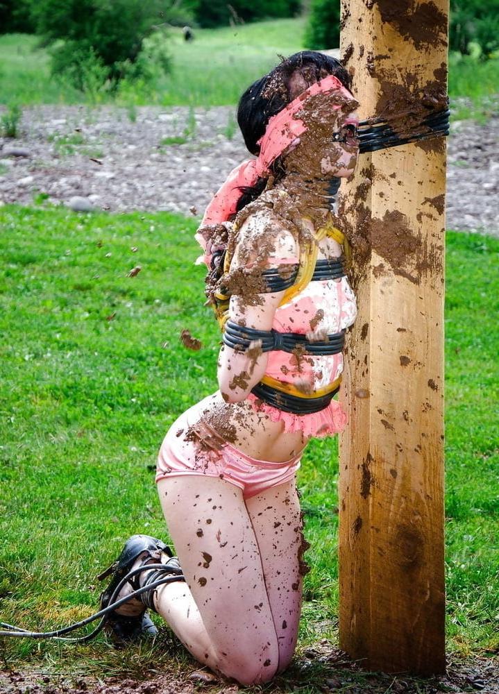 12P MUD LESBIAN SCHOOL 11
