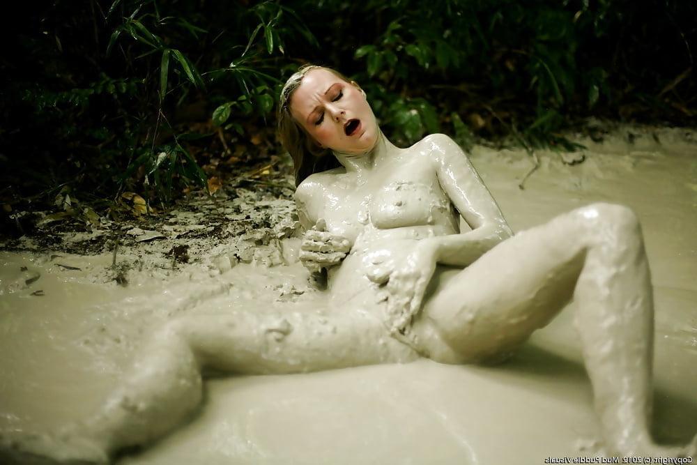 12P MUD LESBIAN SCHOOL 11