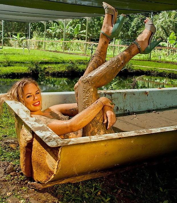 12P MUD LESBIAN SCHOOL 11