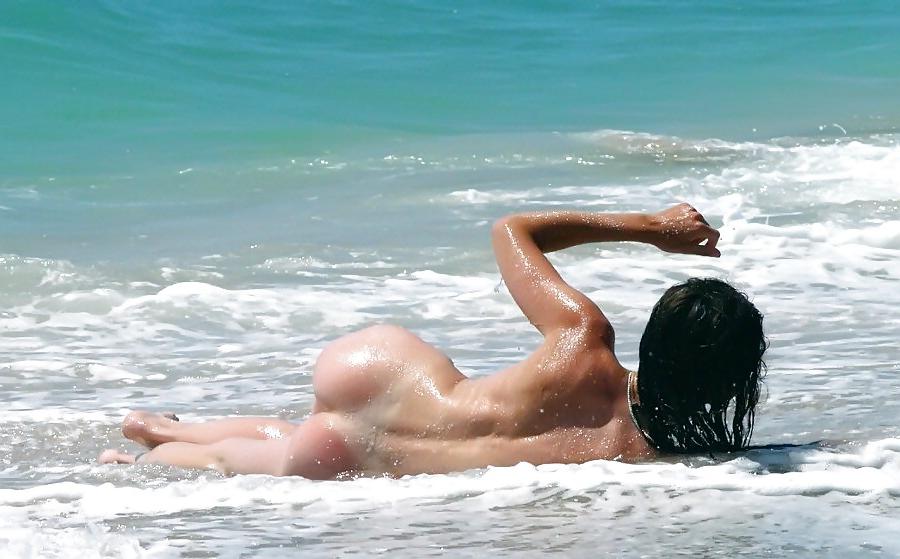 25P On the Beach - 7