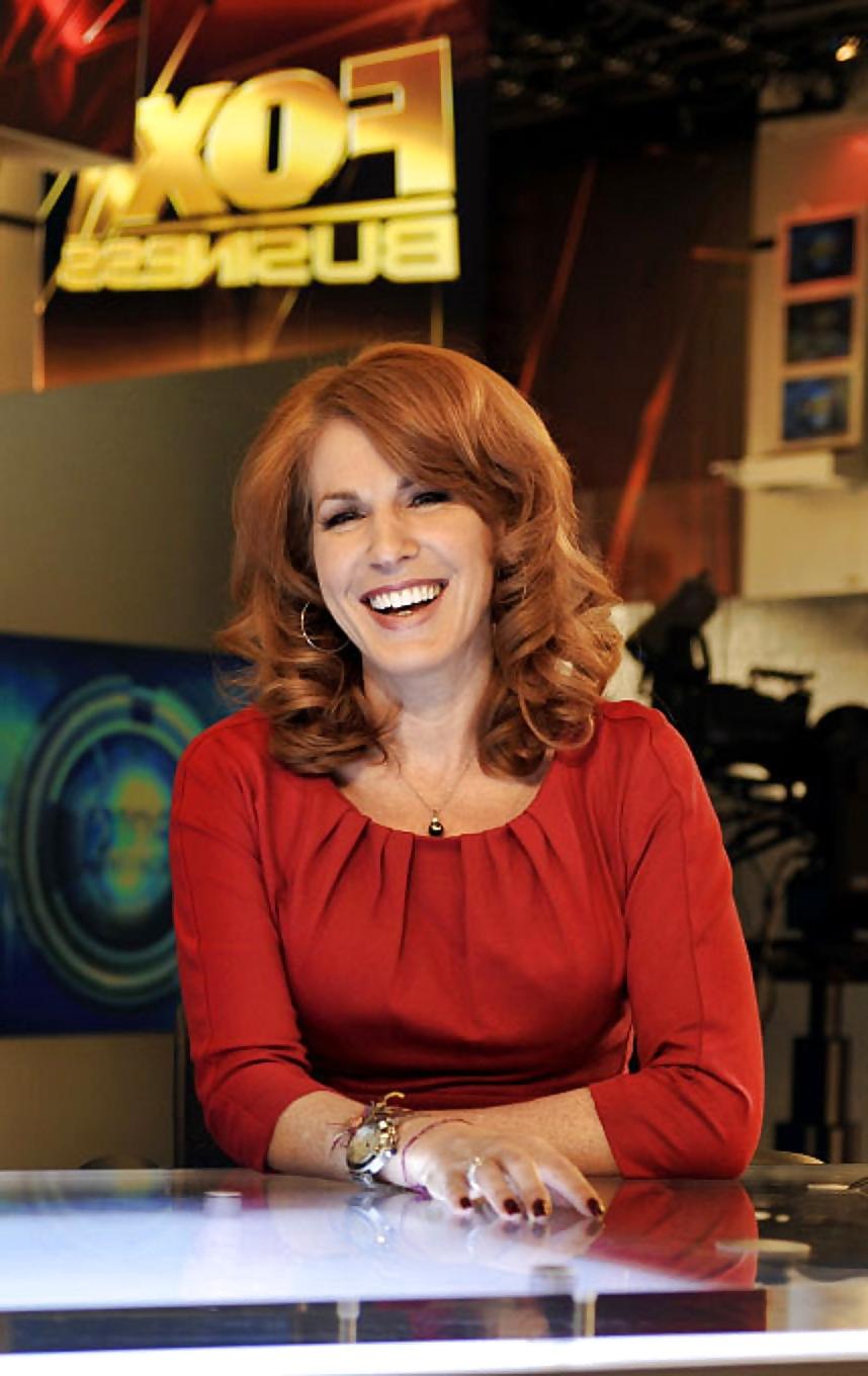 17P Liz Claman anchor of The Fox  Business Network