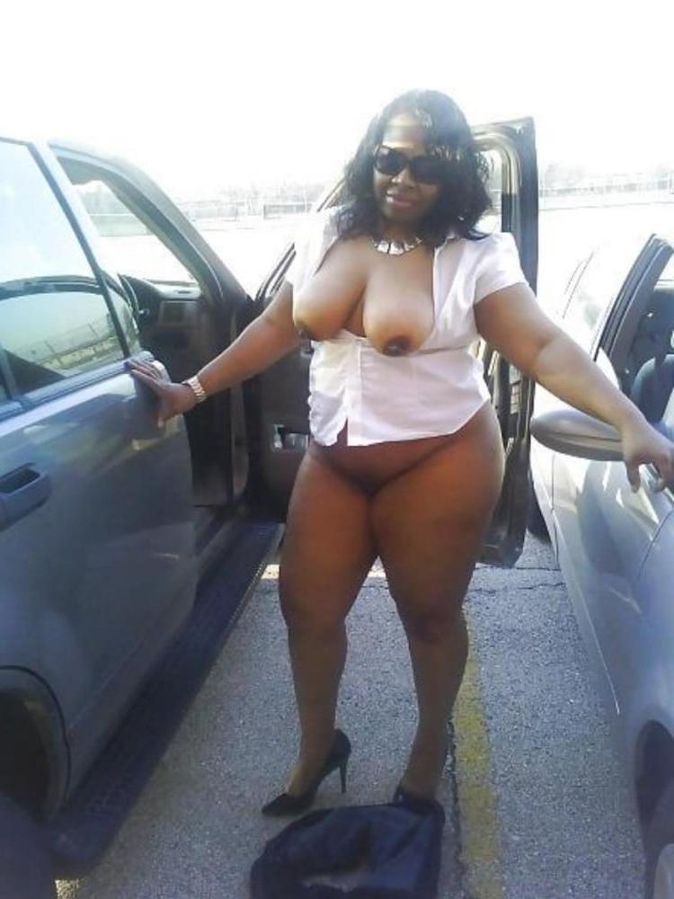 16P Bbw mix 1029 (Black flashing women)