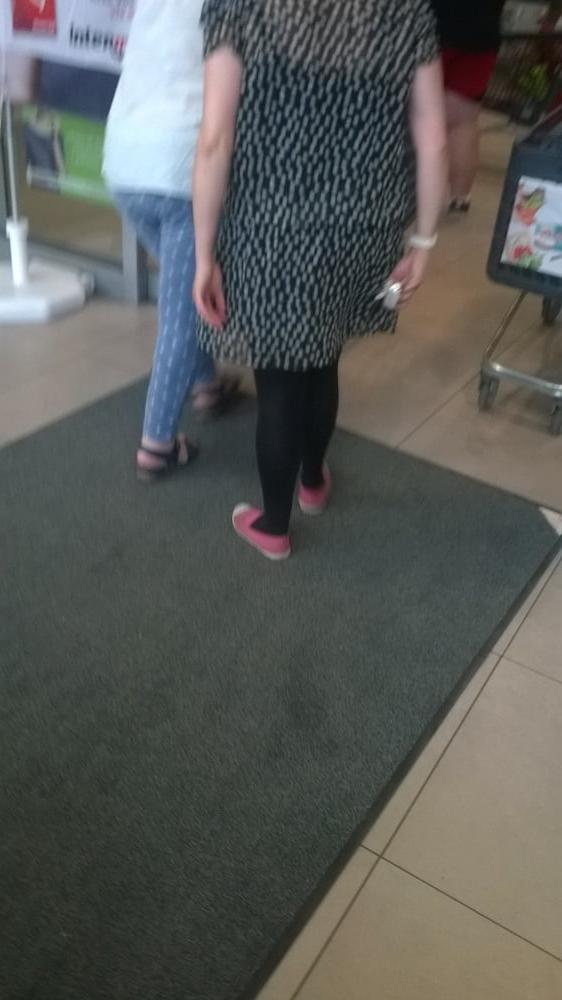 21P lovely legs 02