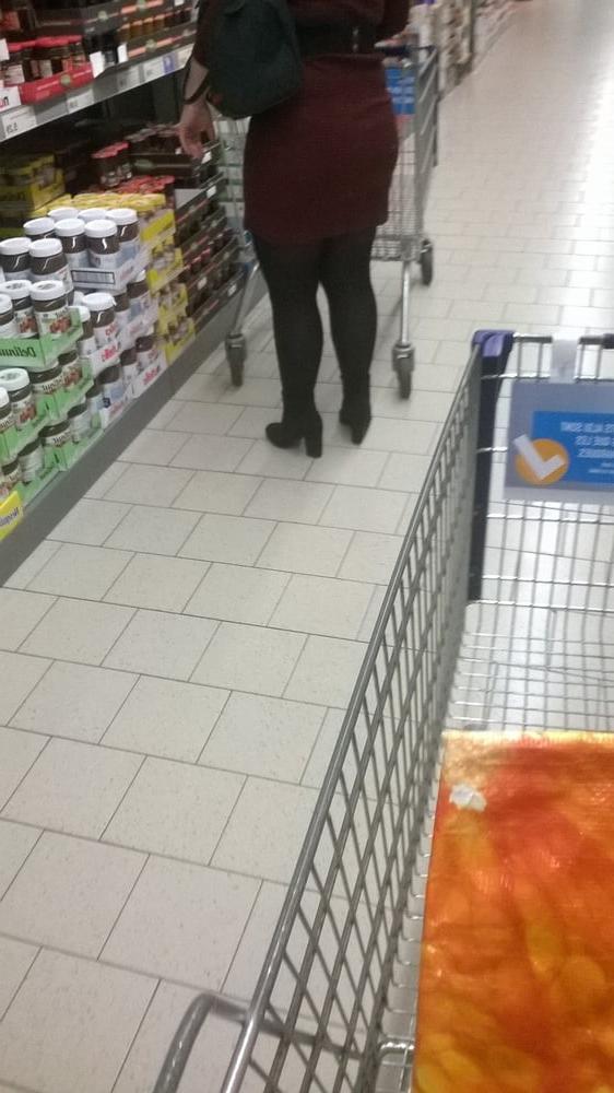 21P lovely legs 02