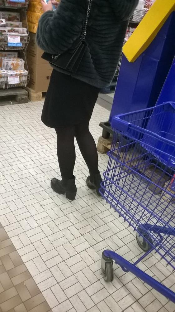 21P lovely legs 02