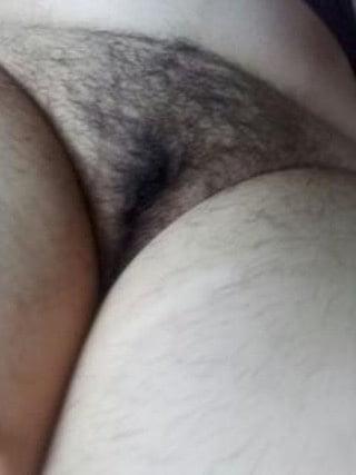 25P My 44 years old hairy qirlfriend