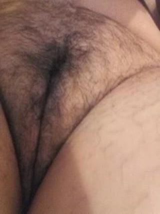 25P My 44 years old hairy qirlfriend