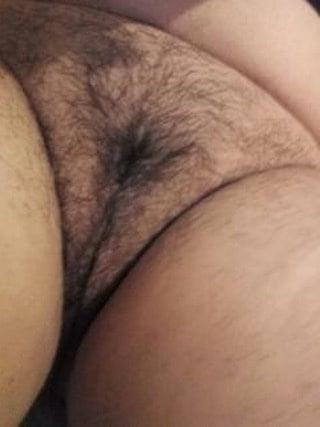 25P My 44 years old hairy qirlfriend