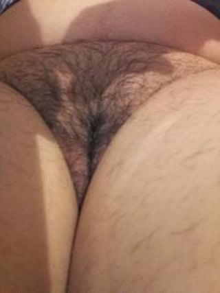 25P My 44 years old hairy qirlfriend