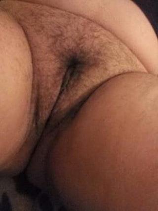 25P My 44 years old hairy qirlfriend