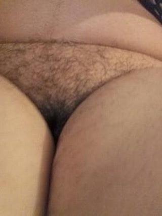 25P My 44 years old hairy qirlfriend