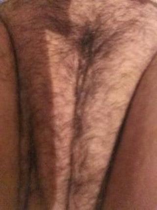 25P My 44 years old hairy qirlfriend