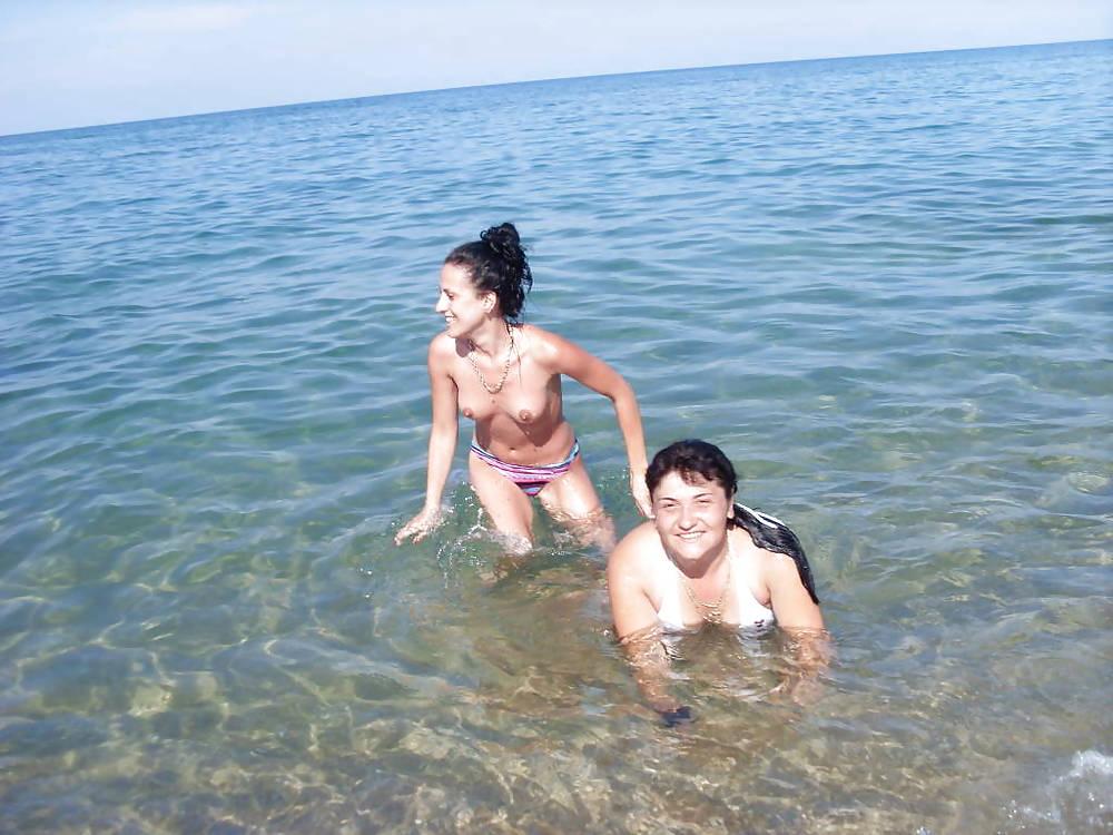 25P Bulgarian Beach Girls from Black Sea - III