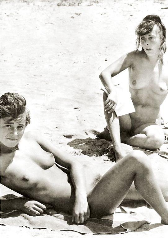 25P Nudists Naturists Public Outdoor Flash - Black And White 2