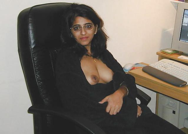 25P Hairy Paki Milf