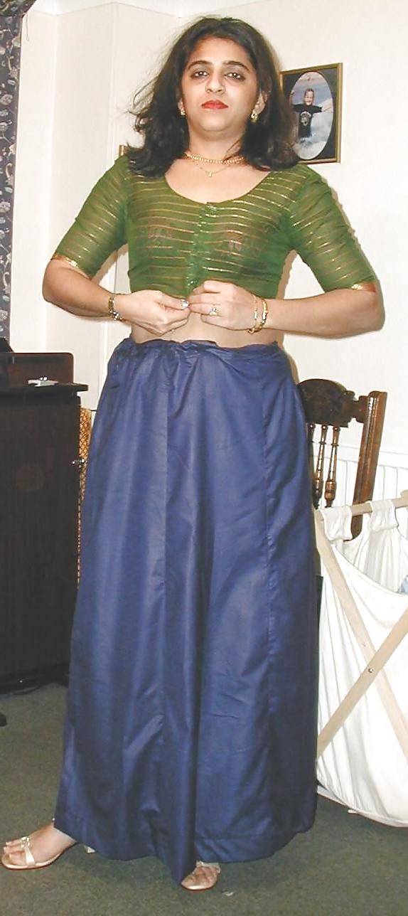 25P Hairy Paki Milf